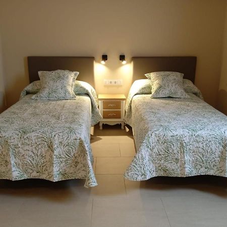 O Lar Do Alecrin Hotel Friol Bagian luar foto